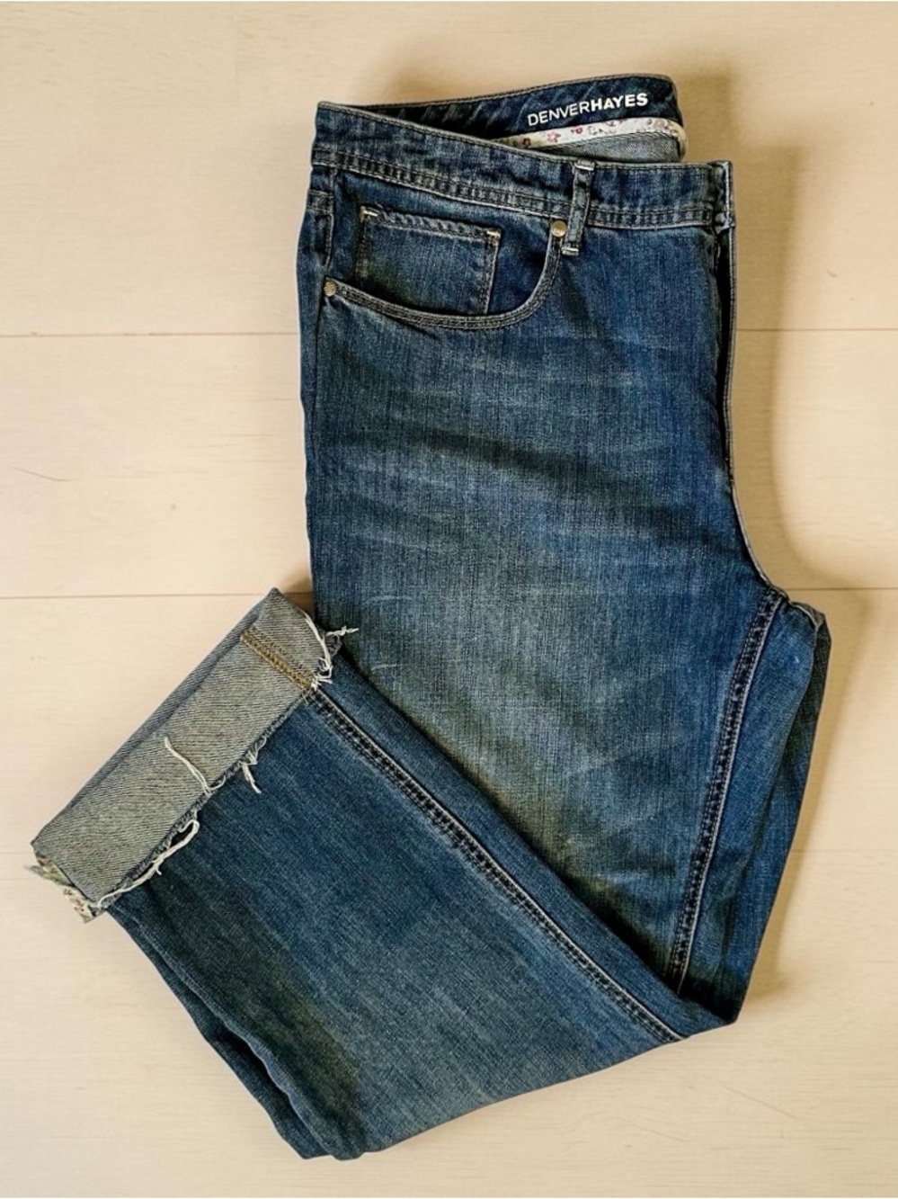 Denver Hayes Woman Boyfriend Jeans Cropped with Rolled Cuffs Size 12 - Picture 1 of 8